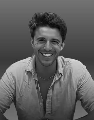 Sebastian Paredes